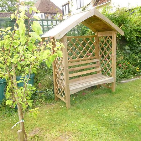 Church Hall Farm Bed And Breakfast Broxted Exterior foto