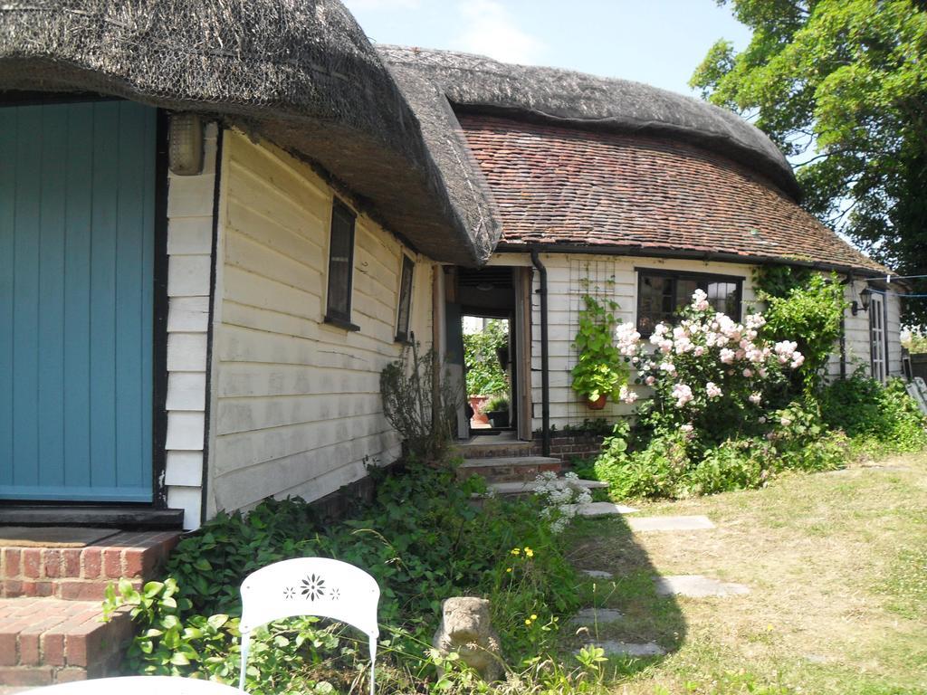 Church Hall Farm Bed And Breakfast Broxted Cameră foto